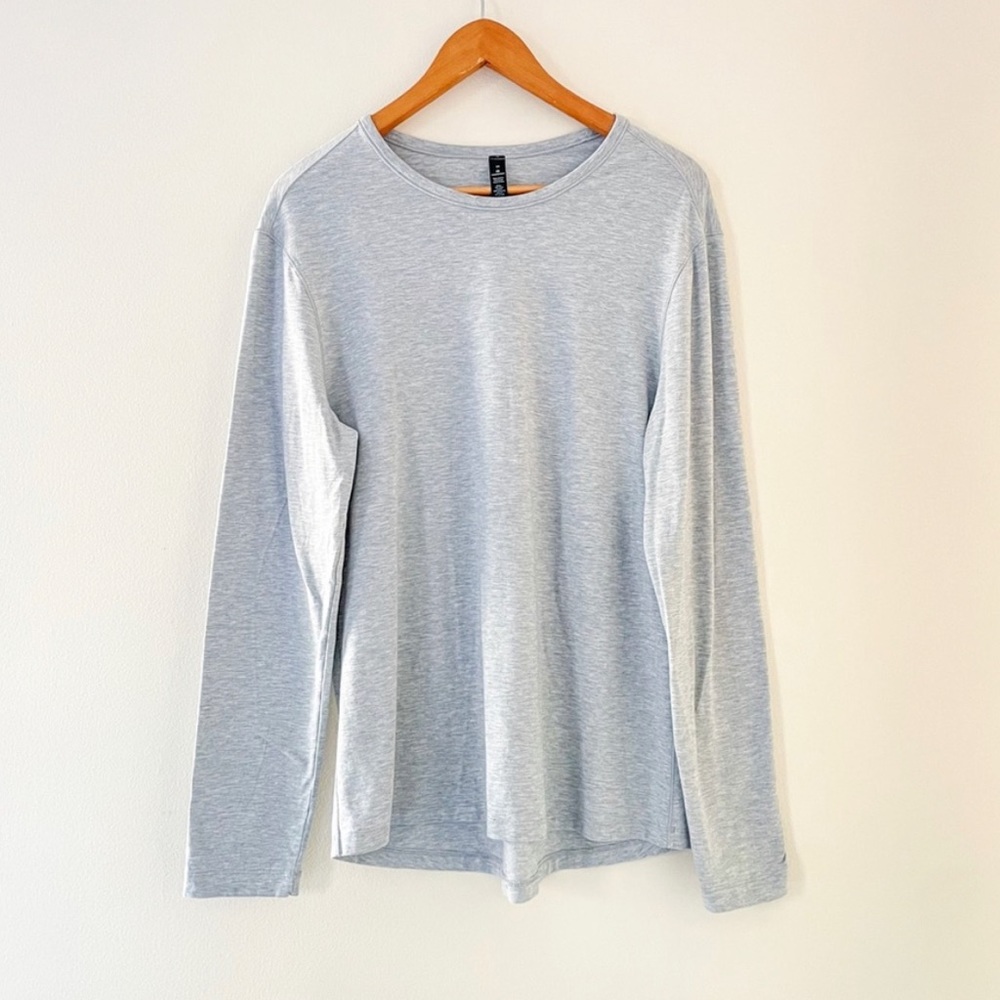 Mens Lululemon 5 Year Basic Long Sleeve. Size M.